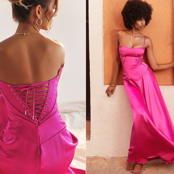 HOUSE OF CB ANABELLA CORSET LACE UP MAXI DRESS IN FUCHSIA SIZE XS REGULAR CUP - Picture 2 of 5